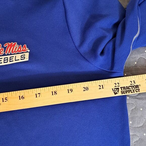 Champion Ole Miss Rebels quarter zip pull over size large - Picture 4 of 4